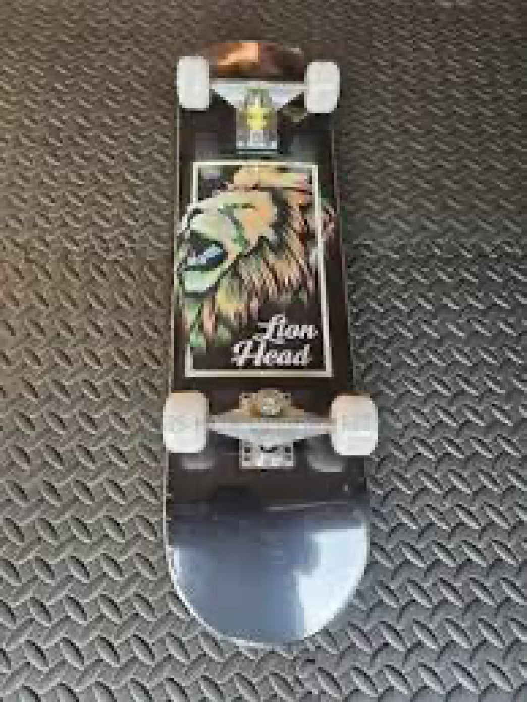 Lion head skate board - hover