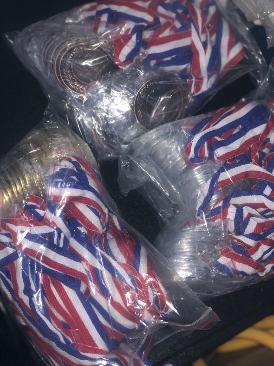 Medals (1000 each) - hover